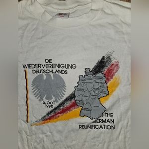 Vintage 80s 1989 Berlin Wall Map of Germany Reunification Commemorative Shirt